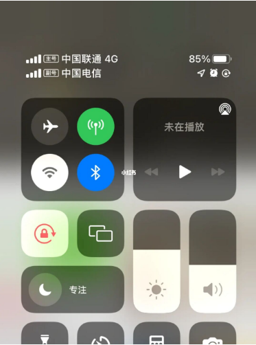 乐平苹果手机维修分享iPhone双卡信号解决办法 