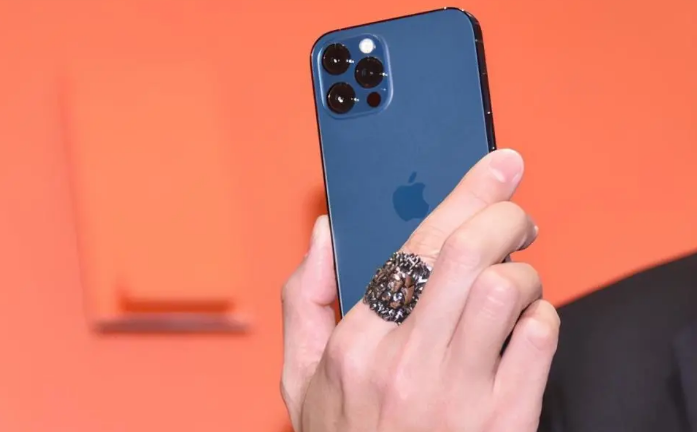 乐平苹果手机维修分享iPhone12系列重启方法教程 